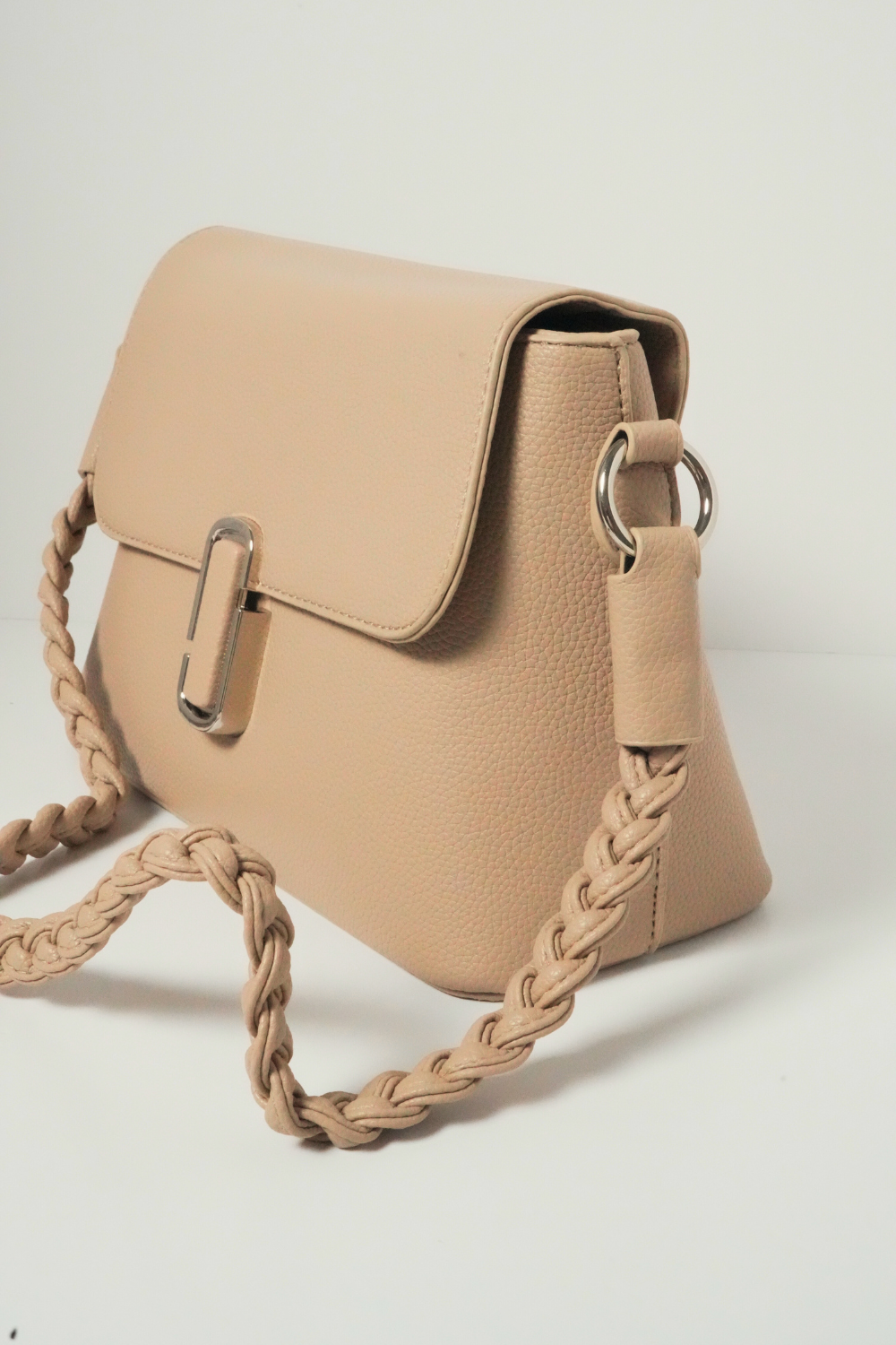 Ref 8209